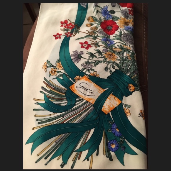 Authentic Gucci Silk Scarf - Picture 2 of 7